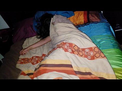 ❤️ Kasupoeg sõimab oma noort kasuema, kui ta magab. ️❌ Just porn at us et.pornsexphoto.ru ❌️